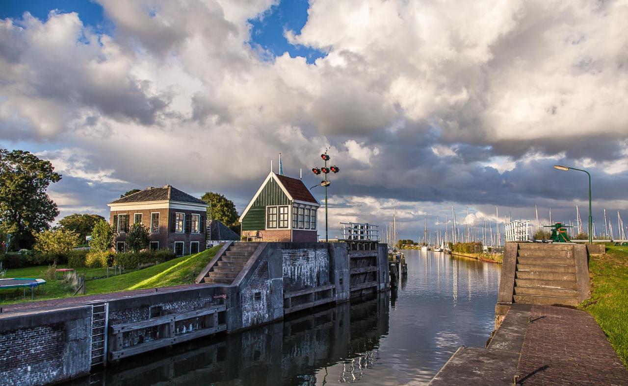 Bed and Breakfast De Krasse Man Edam Exterior foto